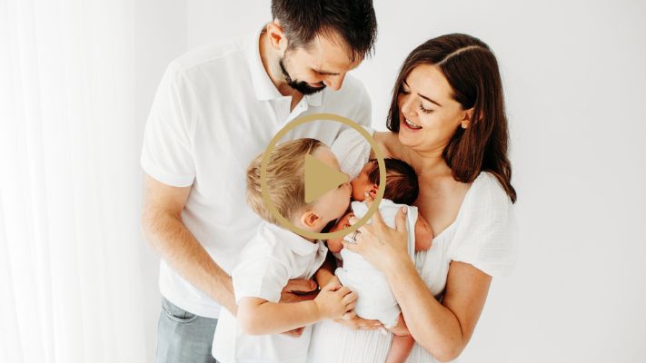 Natural-Newborn-With-family-Shan-fisher